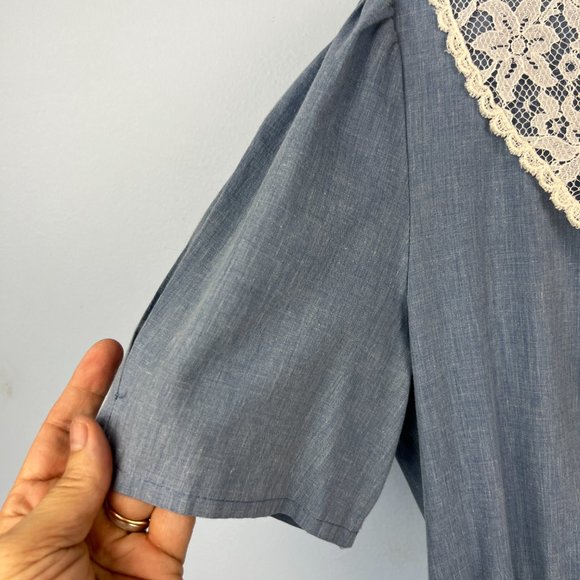 Vintage PERI Petites Cotton Modest Dress with Lace Collar and Tie Size M - Picture 7 of 11